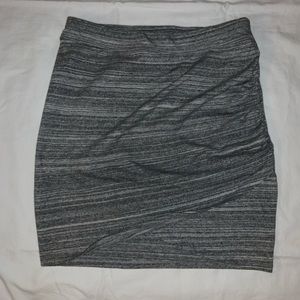 Garage tulip fitted skirt